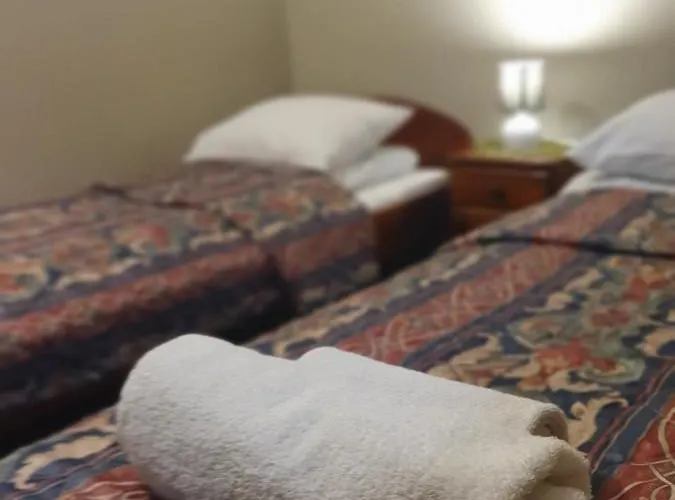 Schronisko Bukowa * Jugow